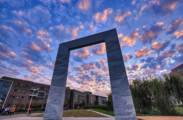 从上海应用技术大学到华东师范大学：为者常成，行者常至(图6)